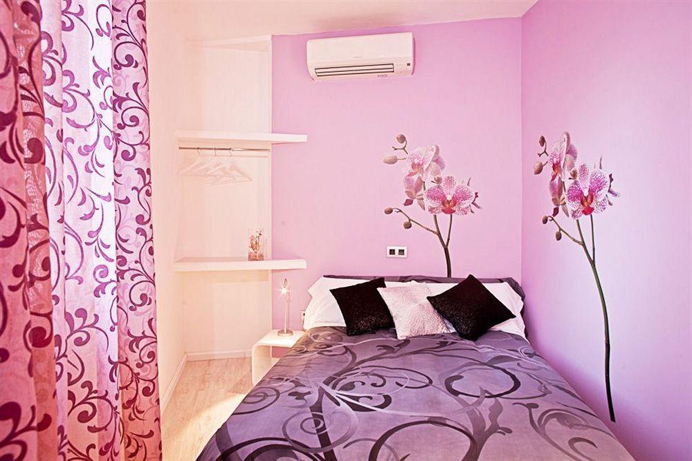Pension Foster Madrid Bagian luar foto
